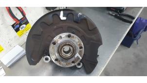 Gebruikte Fusee links-voor Seat Leon (5FB) 1.8 TSI Ecomotive 16V Prijs € 45,00 Margeregeling aangeboden door De Witte Boerderij AutoMotive