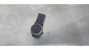 Gebruikte PDC Sensor Peugeot Partner (GC/GF/GG/GJ/GK) 1.6 BlueHDI 75 Prijs € 15,00 Margeregeling aangeboden door De Witte Boerderij AutoMotive