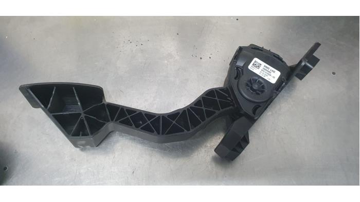 Gaspedalsensor från en Mitsubishi Space Star (A0) 1.0 12V 2020