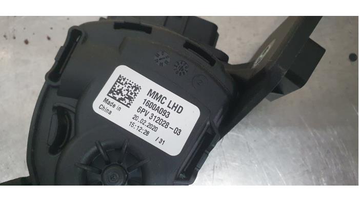 Gaspedalsensor från en Mitsubishi Space Star (A0) 1.0 12V 2020