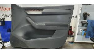 Begagnade List, framdörr, 4-dörrars, höger Skoda Fabia III (NJ3) 1.0 12V Pris € 25,00 Marginaltabell erbjuds av De Witte Boerderij AutoMotive