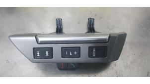 Gebruikte Radiobediening Stuur Landrover Range Rover Sport (LS) 3.6 TDV8 32V Prijs € 35,00 Margeregeling aangeboden door De Witte Boerderij AutoMotive