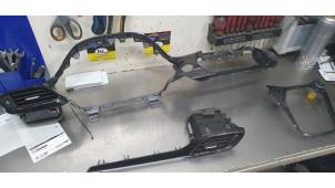 Gebruikte Dashboard sierlijst Ford Fiesta 7 1.5 TDCi 85 Prijs € 50,00 Margeregeling aangeboden door De Witte Boerderij AutoMotive