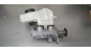 Gebruikte Hoofdremcilinder Volkswagen Polo VI (AW1) 1.0 TSI 12V Prijs € 35,00 Margeregeling aangeboden door De Witte Boerderij AutoMotive