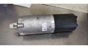 Begagnade Servostyrningsbox Mercedes Sprinter 3,5t (907.6/910.6) 315 CDI 2.0 D RWD Pris € 302,50 Inklusive moms erbjuds av De Witte Boerderij AutoMotive