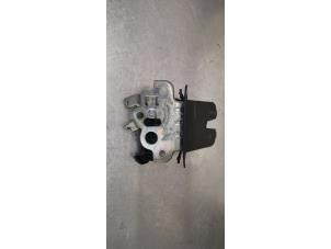 Begagnade Baklucka, låsmekanism Audi SQ5 (8RB) 3.0 TDI V6 24V Pris € 25,00 Marginaltabell erbjuds av De Witte Boerderij AutoMotive