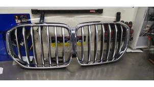 Gebruikte Grille BMW X5M (G05) Prijs € 100,00 Margeregeling aangeboden door De Witte Boerderij AutoMotive