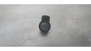 Begagnade Parkeringssensor Audi SQ5 (8RB) 3.0 TDI V6 24V Pris € 10,00 Marginaltabell erbjuds av De Witte Boerderij AutoMotive