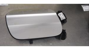 Begagnade Tanklucka Volkswagen T-Cross 1.0 TSI 110 12V Pris € 45,00 Marginaltabell erbjuds av De Witte Boerderij AutoMotive