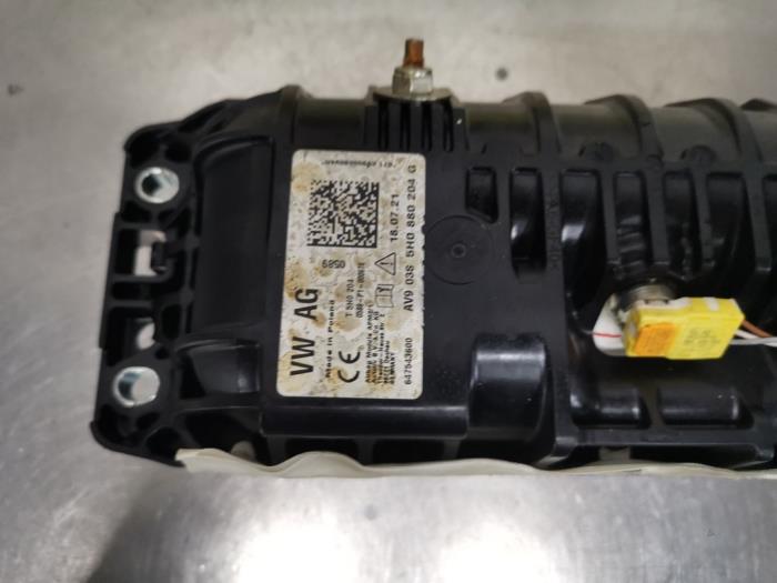 Höger airbag (instrumentbräda) från en Volkswagen Golf VIII Variant (GC5) 1.0 TSI 12V 2021