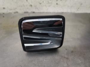 Begagnade Handtag, baklucka Seat Leon ST (5FF) 1.2 TSI Ecomotive 16V Pris € 20,00 Marginaltabell erbjuds av De Witte Boerderij AutoMotive