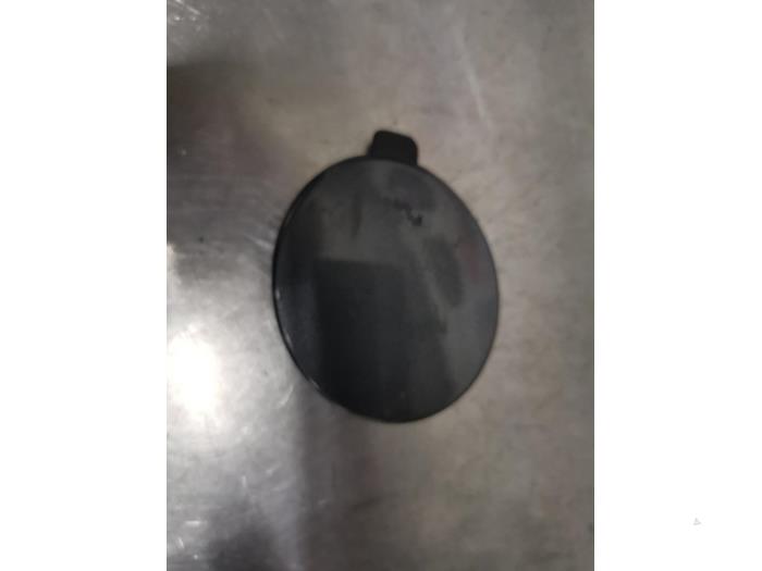 Skydd, främre dragögla från en Ford Fiesta 7 1.0 EcoBoost 12V 100 2018