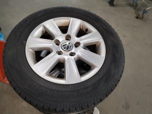 Gebruikte Sportvelgenset + banden Volkswagen Transporter/Caravelle T5 2.0 TDI DRF Prijs € 250,00 Margeregeling aangeboden door De Witte Boerderij AutoMotive
