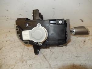 Używane Dzwignia zmiany biegów Toyota Prius (NHW20) 1.5 16V Cena € 50,00 Procedura marży oferowane przez De Witte Boerderij AutoMotive