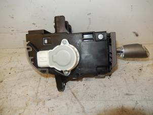 Używane Dzwignia zmiany biegów Toyota Prius (NHW20) 1.5 16V Cena € 50,00 Procedura marży oferowane przez De Witte Boerderij AutoMotive