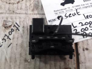 Gebruikte Gier sensor Seat Leon Prijs € 25,00 Margeregeling aangeboden door De Witte Boerderij AutoMotive