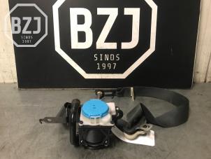Gebruikte Gordelspanner rechts Mazda CX-3 (DJ/DK) 1.5 Skyactiv D 105 16V Prijs € 100,00 Margeregeling aangeboden door BZJ b.v.