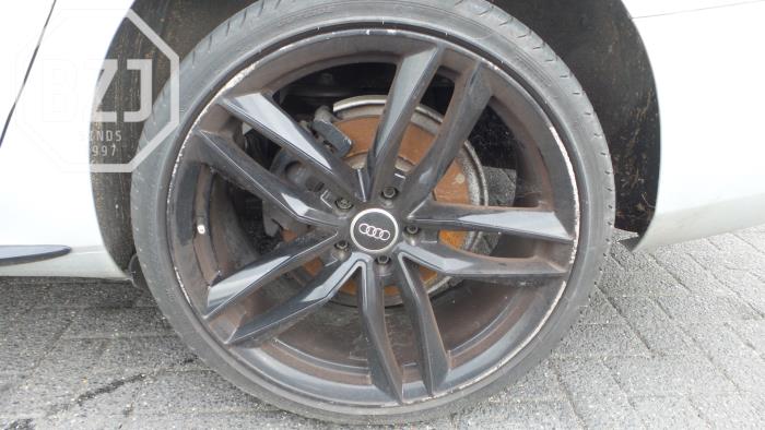 Hjul från en Audi A5 Sportback (8TA)  2014
