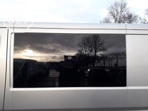 Begagnade Fönster, 2-dörrars, vänster bak Fiat Ducato (250) 3.0 D 160 Multijet Power Pris på förfrågan erbjuds av BZJ b.v.