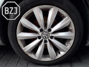 Begagnade Sporthjulsuppsättning Volkswagen Passat Variant (365) 2.0 TDI 16V 140 Pris på förfrågan erbjuds av BZJ b.v.