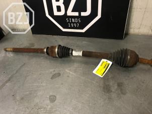 Gebruikte Aandrijfas rechts-voor Citroen DS5 (KD/KF) 1.6 16V THP 200 Prijs € 100,00 Margeregeling aangeboden door BZJ b.v.