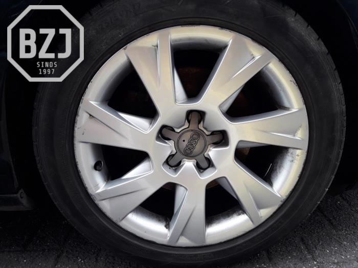 Sportvelgen Set van een Audi A5 Sportback (8TA) 2.0 TFSI 16V 2011
