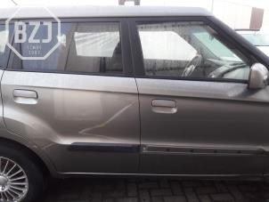 Gebruikte Stijl midden-rechts Kia Soul I (AM) 1.6 CRDi 16V Prijs op aanvraag aangeboden door BZJ b.v.