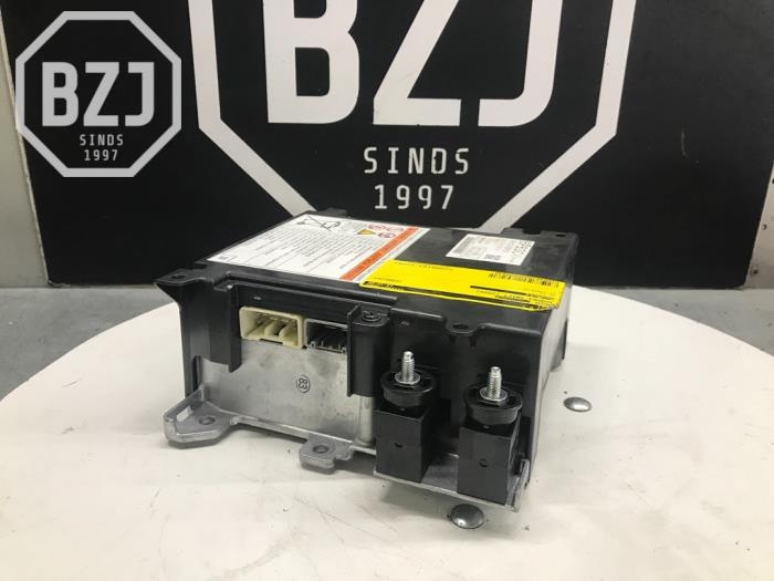 Batteri (hybrid) från en Suzuki Swift (ZC/ZD) 1.0 Booster Jet Turbo 12V SHVS 2020