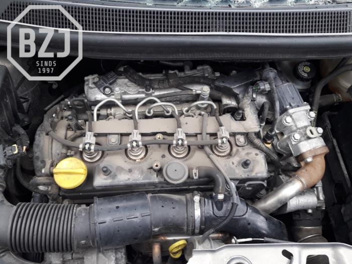 Motor från en Opel Meriva 1.7 CDTI 16V 2013