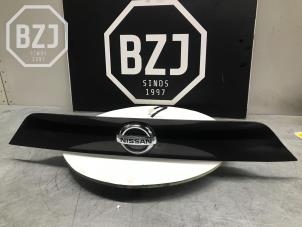 Gebruikte Handgreep Achterklep Nissan Qashqai (J11) 1.6 dCi Prijs € 100,00 Margeregeling aangeboden door BZJ b.v.