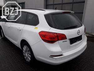 Gebruikte Zijpaneel links-achter Opel Astra J Sports Tourer (PD8/PE8/PF8) 1.6 CDTI 16V Prijs op aanvraag aangeboden door BZJ b.v.