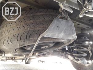 Begagnade Lyftmekanism, reservhjul Peugeot Expert (V1/VA/VB/VE/VF/VT/VY) 2.0 Blue HDi 120 16V Pris på förfrågan erbjuds av BZJ b.v.