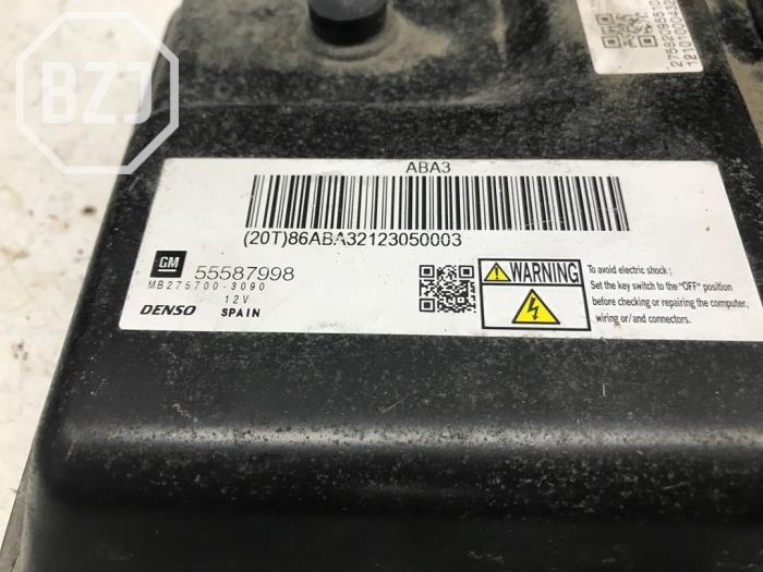 Dator, motorstyrning från en Opel Meriva 1.7 CDTI 16V 2013