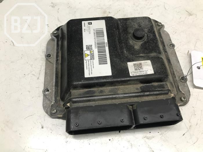 Dator, motorstyrning från en Opel Meriva 1.7 CDTI 16V 2013