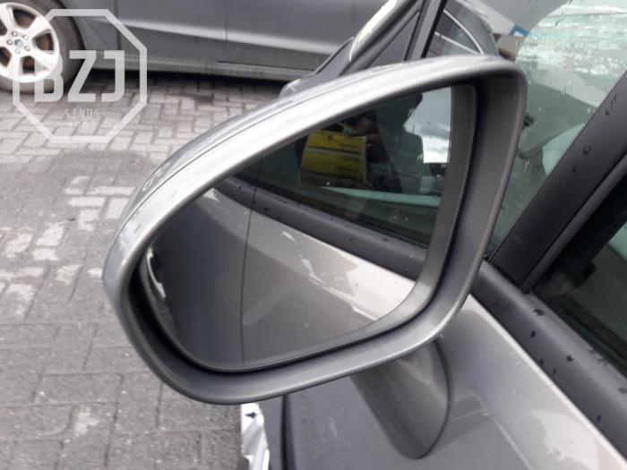 Skärmspegel, vänster från en Opel Meriva 1.7 CDTI 16V 2013