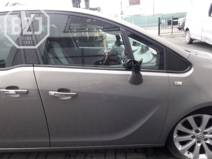 Framdörr, 4-dörrars, höger från en Opel Meriva 1.7 CDTI 16V 2013