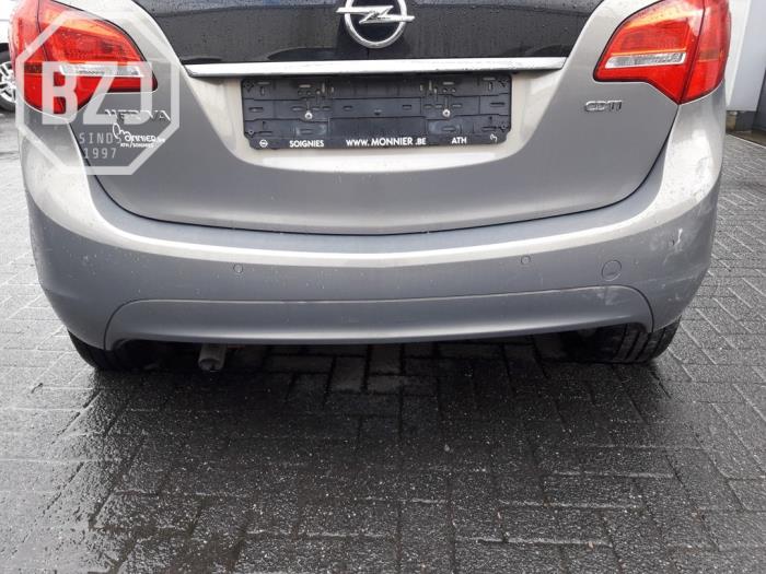 Bakre stötfångare från en Opel Meriva 1.7 CDTI 16V 2013