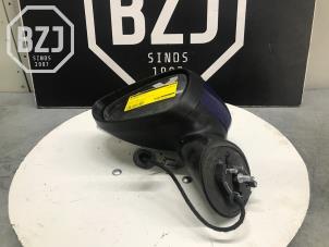 Używane Lusterko zewnetrzne lewe Ford B-Max (JK8) Cena € 100,00 Procedura marży oferowane przez BZJ b.v.