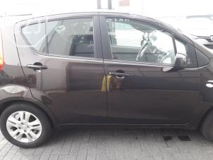 Begagnade Dörram, mitten, höger Opel Agila (B) 1.0 12V Pris på förfrågan erbjuds av BZJ b.v.
