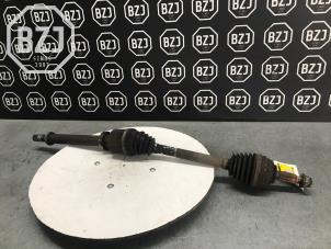 Gebruikte Homokineetas rechts-voor Dacia Logan MCV (KS) 1.6 16V Prijs op aanvraag aangeboden door BZJ b.v.