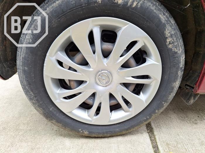 Hjul från en Mazda 2 (DJ/DL) 1.5 SkyActiv-G 75 2020
