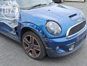 Gebruikte Hoek Carrosserie rechts-voor Mini Mini Open (R57) 1.6 16V Cooper S Prijs op aanvraag aangeboden door BZJ b.v.