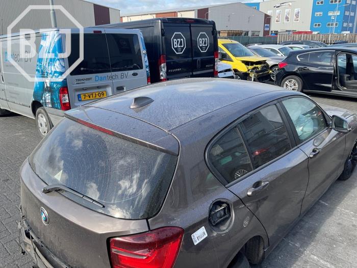 Dak van een BMW 1 serie (F20) 116i 1.6 16V 2012