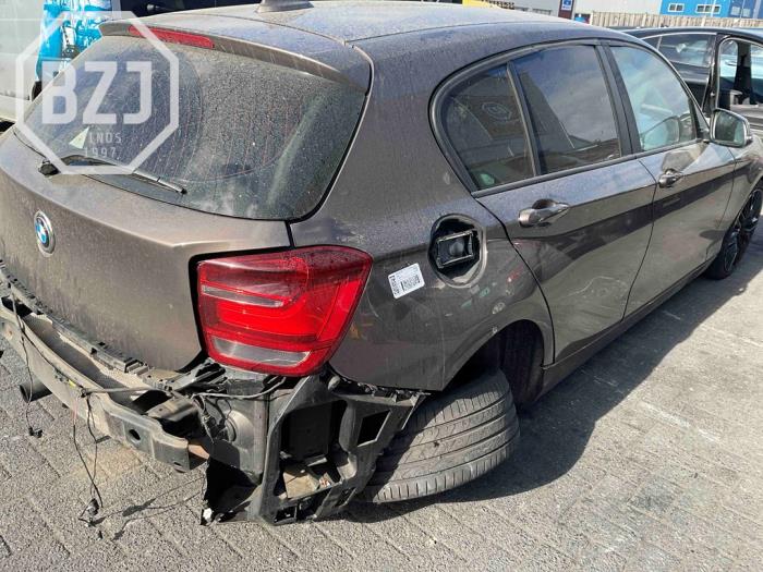 Scherm rechts-achter van een BMW 1 serie (F20) 116i 1.6 16V 2012