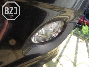 Gebruikte Mistlamp links-voor Mercedes C Combi (S203) 2.2 C-200 CDI 16V Prijs op aanvraag aangeboden door BZJ b.v.