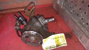 Usagé Pompe de direction Daihatsu Gran Move 1.6 16V Prix sur demande proposé par Boekholt autodemontage B.V