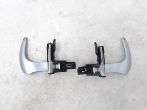 Używane Zestaw lopatek zmiany biegów Citroen C3 (FC/FL/FT) 1.4 16V Sensodrive Cena € 40,00 Procedura marży oferowane przez Boekholt autodemontage B.V