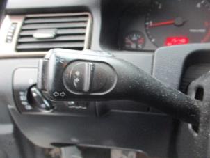 Usados Interruptor combinado columna de dirección Audi A6 (C5) 2.5 TDI V6 24V Precio € 40,00 Norma de margen ofrecido por Boekholt autodemontage B.V