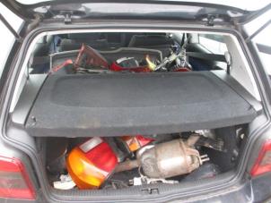 Begagnade Hatthylla Volkswagen Golf IV (1J1) 1.6 Pris € 25,00 Marginaltabell erbjuds av Boekholt autodemontage B.V