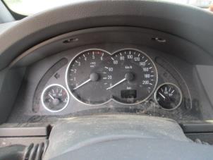 Usagé Instrument de bord Opel Meriva 1.7 DTI 16V Prix € 75,00 Règlement à la marge proposé par Boekholt autodemontage B.V